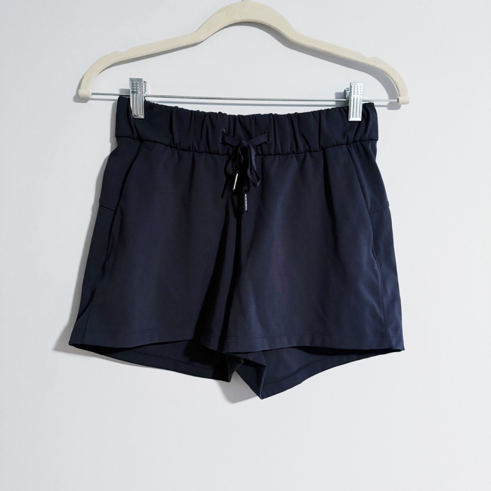Lululemon - Dark Grey On The Fly Shorts